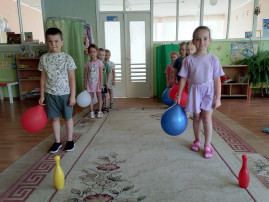 Разноцветные шары Разноцветные шары.